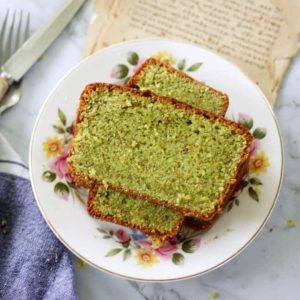 Pistachio tea cake
